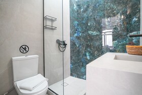 Seabed Suites