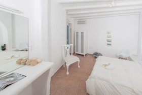Serene Villa With Pool By Stylish Stays