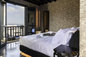 She Mykonos Hotel