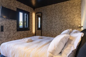 She Mykonos Hotel