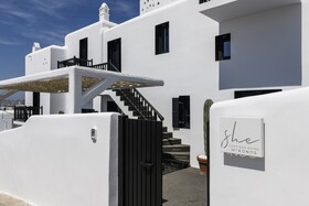 She Mykonos Hotel