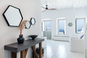 She Mykonos Hotel