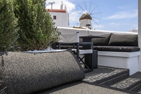 She Mykonos Hotel