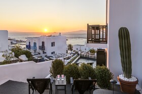 She Mykonos Hotel