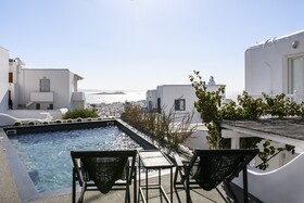 She Mykonos Hotel