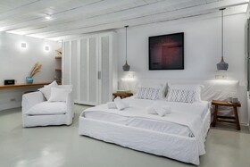She Mykonos Hotel