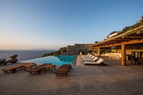 St Lazarus Villa
