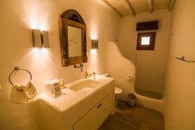 St Lazarus Villa