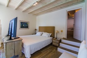 St Lazarus Villa