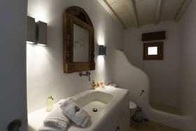 St Lazarus Villa