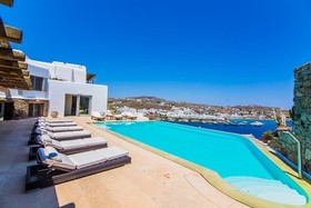 St Lazarus Villa