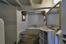 St Lazarus Villa