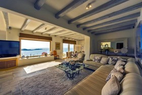 St Lazarus Villa