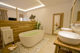 Thalassa Boutique Hotel