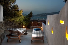 Tharroe of Mykonos
