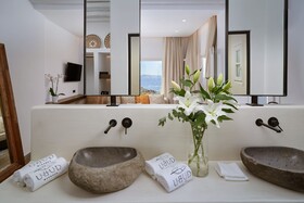 Ubud Mykonos Hotel