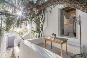 Villa Josephine by the Pearls Collection