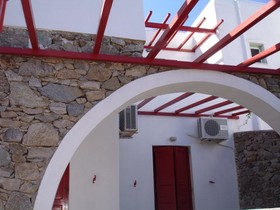 Vrissi Pension