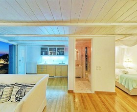 Zinas Villas