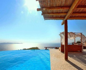 Zinas Villas