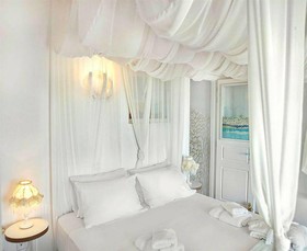 Zinas Villas