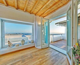 Zinas Villas