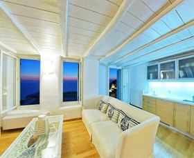 Zinas Villas