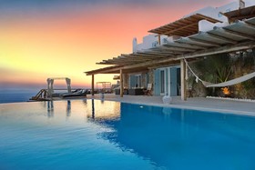 Zinas Villas