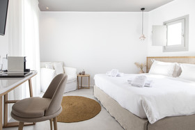 Adorno Beach Hotel & Suites