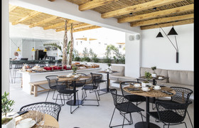 Adorno Beach Hotel & Suites