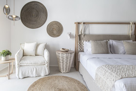 Adorno Beach Hotel & Suites