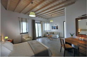 Deliades Hotel