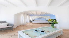 Deliades Hotel