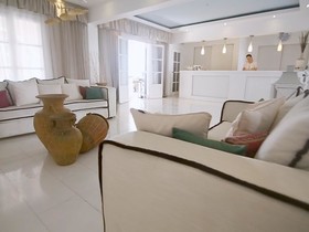 Hotel Dionysos