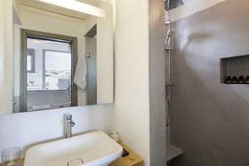 Dreambox Mykonos Suites