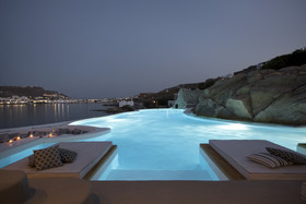 Dreambox Mykonos Suites