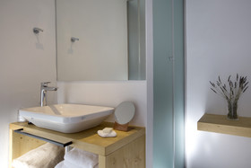 Dreambox Mykonos Suites