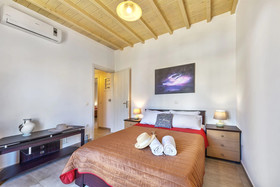 Jewel Apartments