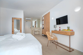 Omnia Mykonos Boutique Hotel