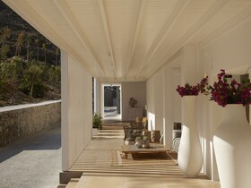 Once in Mykonos - Designed for adults by Louis Hotels