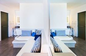 Sea View Residence