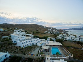 Yiannaki