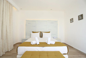 Tropicana Hotel , Suites & Villas Mykonos