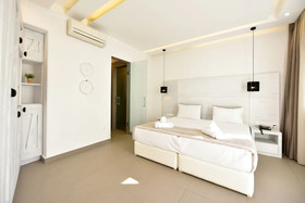 Tropicana Hotel , Suites & Villas Mykonos
