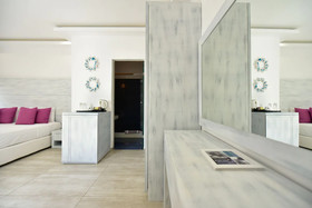 Tropicana Hotel , Suites & Villas Mykonos