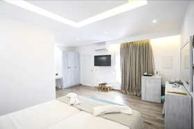 Tropicana Hotel , Suites & Villas Mykonos