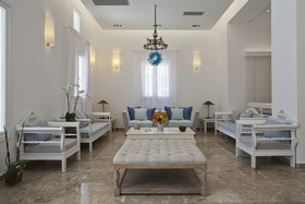 Kamari Hotel