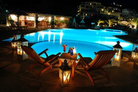Kamari Hotel