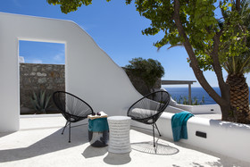 Amyth of Mykonos Super Paradise