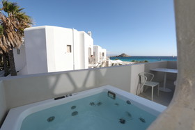 Mykonos Dove Beach Hotel